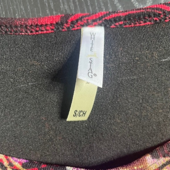 WHITE STAG Deadstock Vintage Red Metallic Floral NWT Top Small Black GOld 90 Y2K - Picture 3 of 5